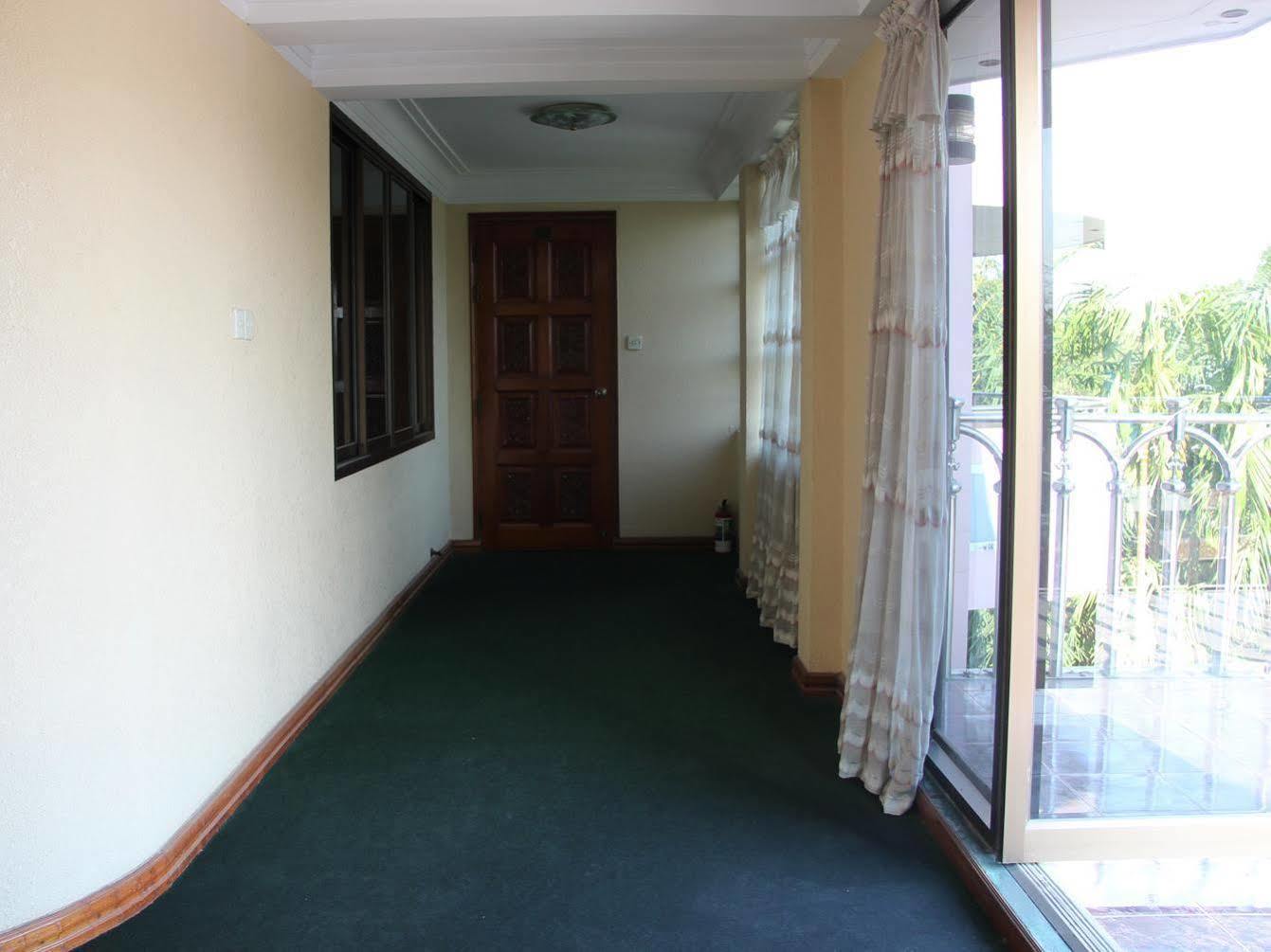 Hotel Windsor Yangon Exterior foto